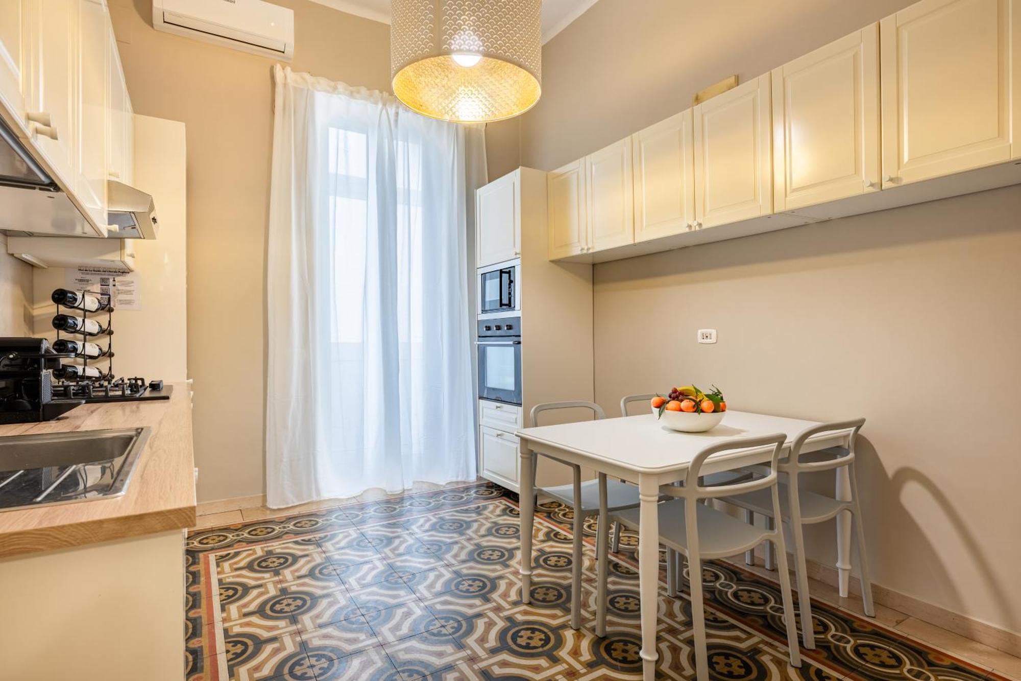 100Mq Maison Paradise - Central & Elegant Apt Bari Exteriér fotografie